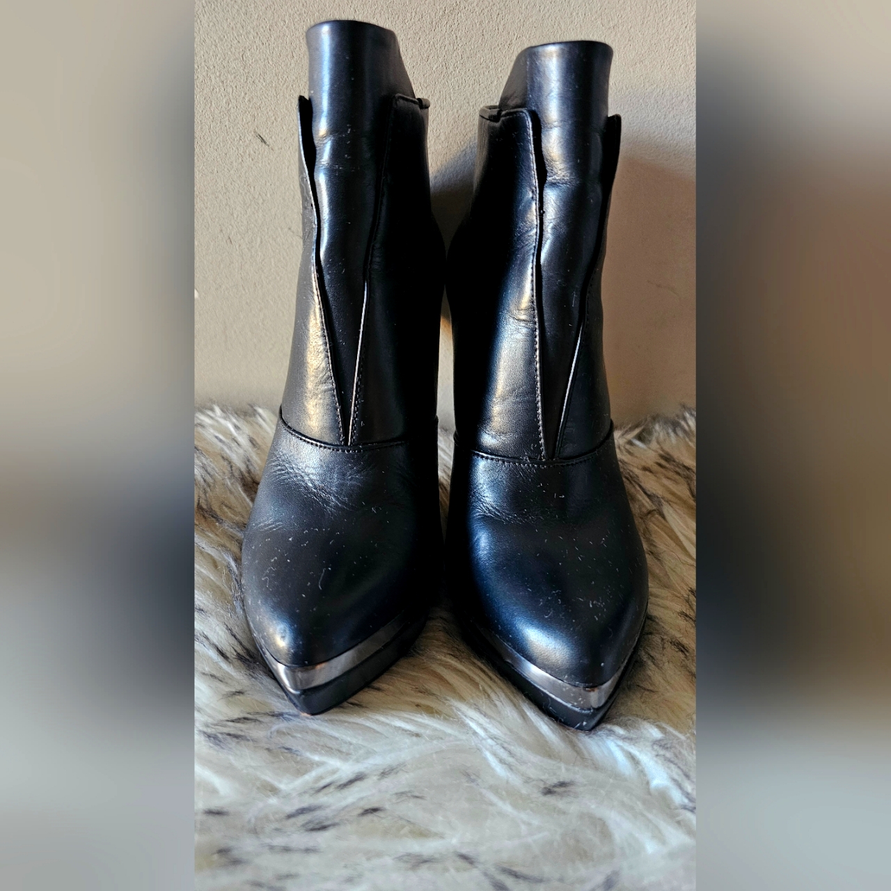 Herve Leger Black Leather Boots With Silver Heel